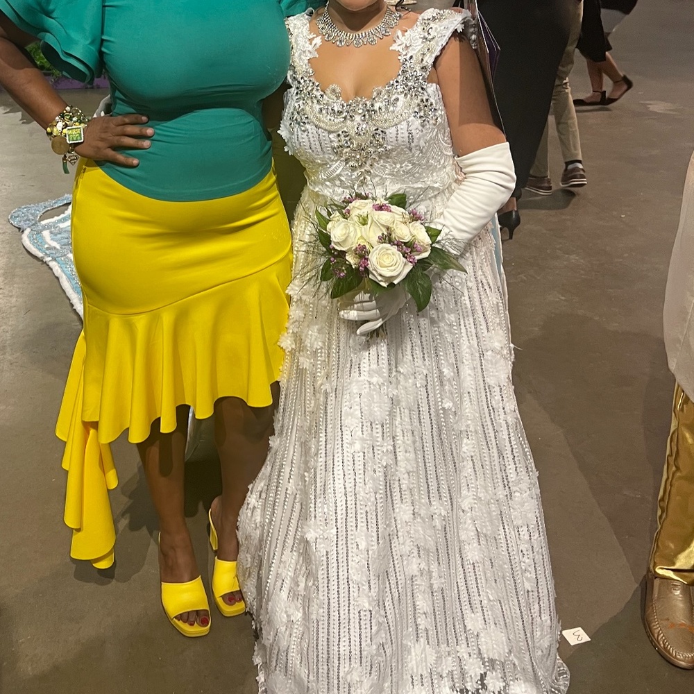 White Gown Size 8/10